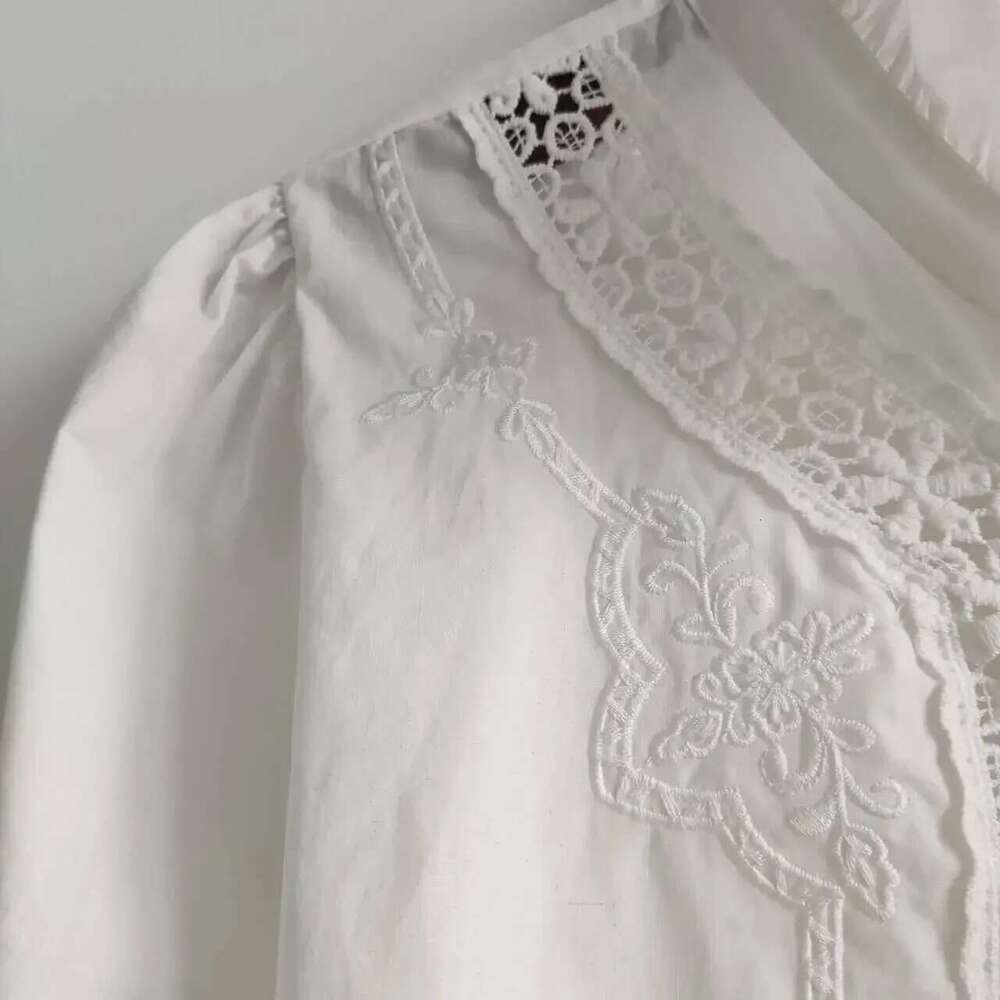 2025 Spring New Sweet Lady Style Stand Collar Ruffled White Hollow Lace Long Sleeve Women Shirt