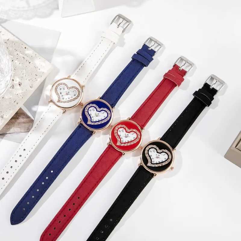 2024 New Ladies Leather Str Analog Quartz Fashion Temperament Ladies Watches Womens Wrist Relogios FemininoXJ250304