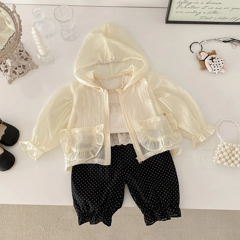 Summer Dot Print Pants for Girls Lace Patchwork Baby Childrens Shorts Versatile Matching Vest Thin Coat Kids Clothing 250304