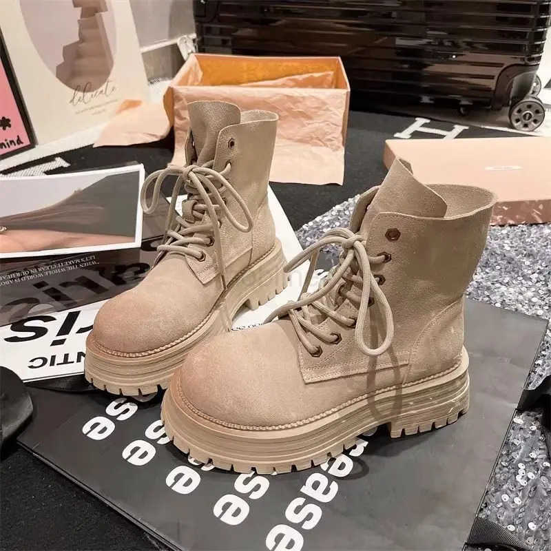 2025 Autumn Winter New Classic Style Brown Suede Leather Lace Up Short Boots WenS Platform Round Toe Square Heel Shoes Z250304