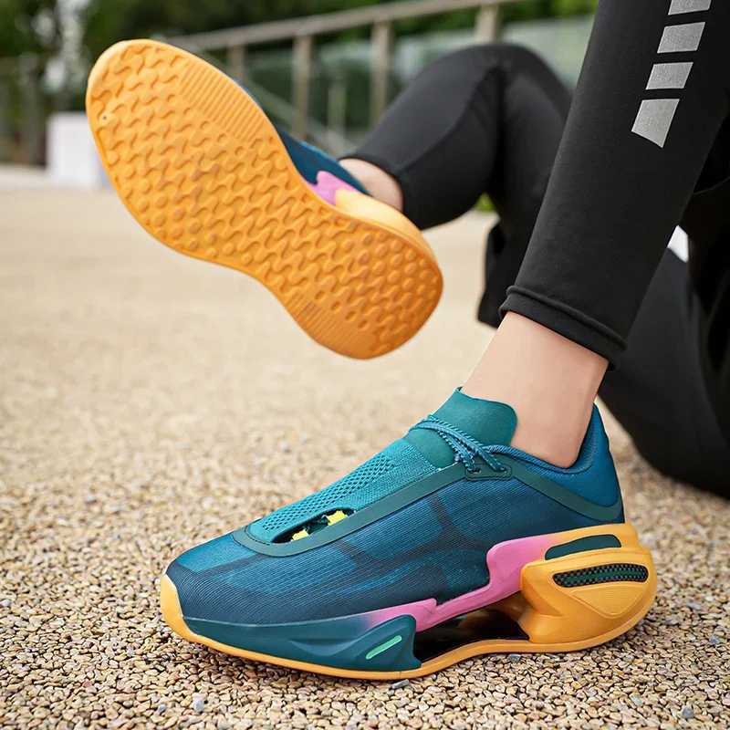 Sports Comfortable Non-slip Outdoor Brand Light Fashion Sneakers Women Men Casual Walking Running Hiking ShoesC250304