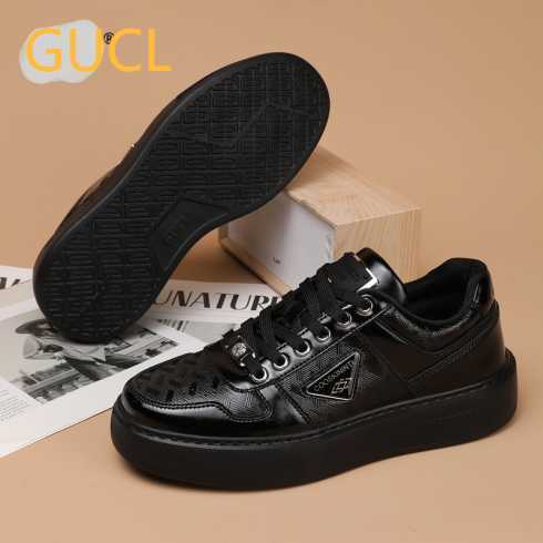 Breathable shoes, comfortable like on clouds.