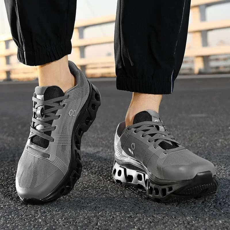 Trendy and Comfortable Casual Sports Shoes: Fa shionable Soft-Sole W alking Footwear