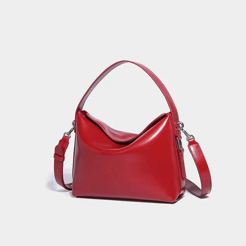 Bag 2025 Single Shoulder Red Wedding Crossbody Portable Bucket Designer Luxury Bag Purses And Handbags Z250303