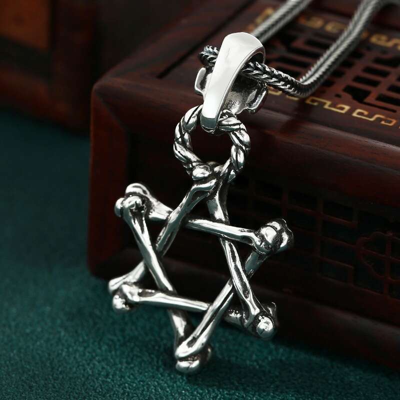 Chiba Men and Women Personality Skull Hexagram Star Taiyin Trendy Sweater Chain Pendant