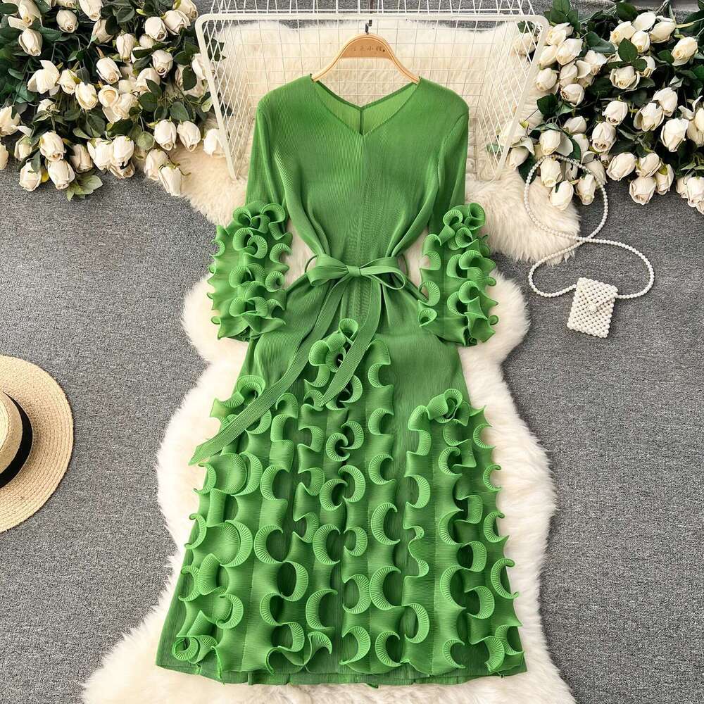 European Court Style Dress Miyake For Women A Design Sense Tassel V-Neck Slim Fit Long High-Temperature Pleated Flared Sleeve