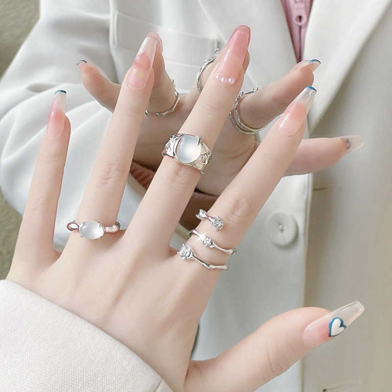 Couple Rings Minority design sense moonlight stone advanced sense diamond inlaid zircon French Open index finger ins cool wind ring H25303