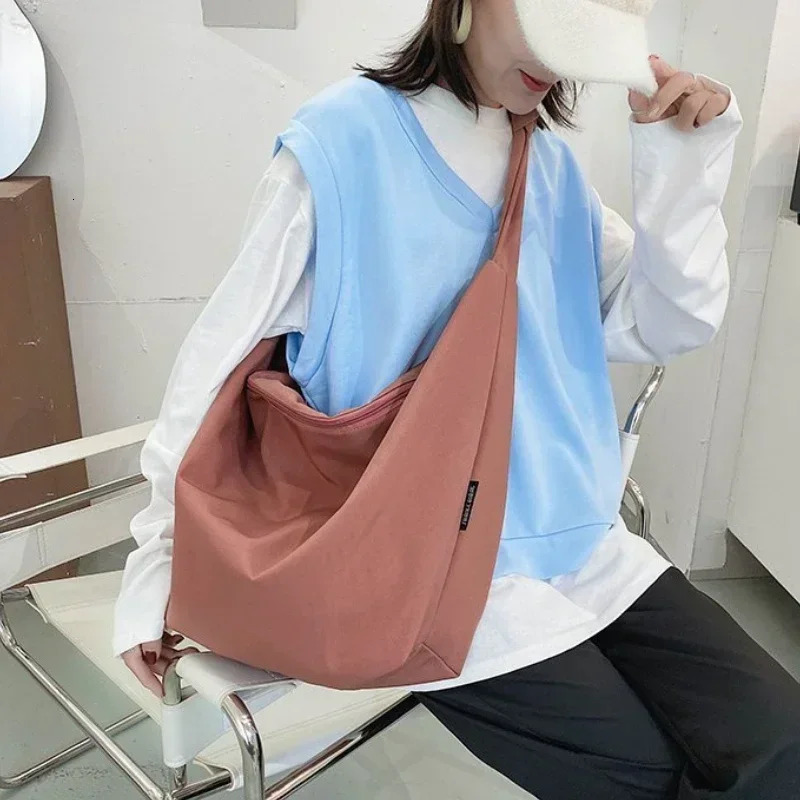 2024 Canvas Bags Women Casual Wild Ladies Handbags Solid Color Shoulder Women Bag Simple Female Messenger Bag Purses 250305
