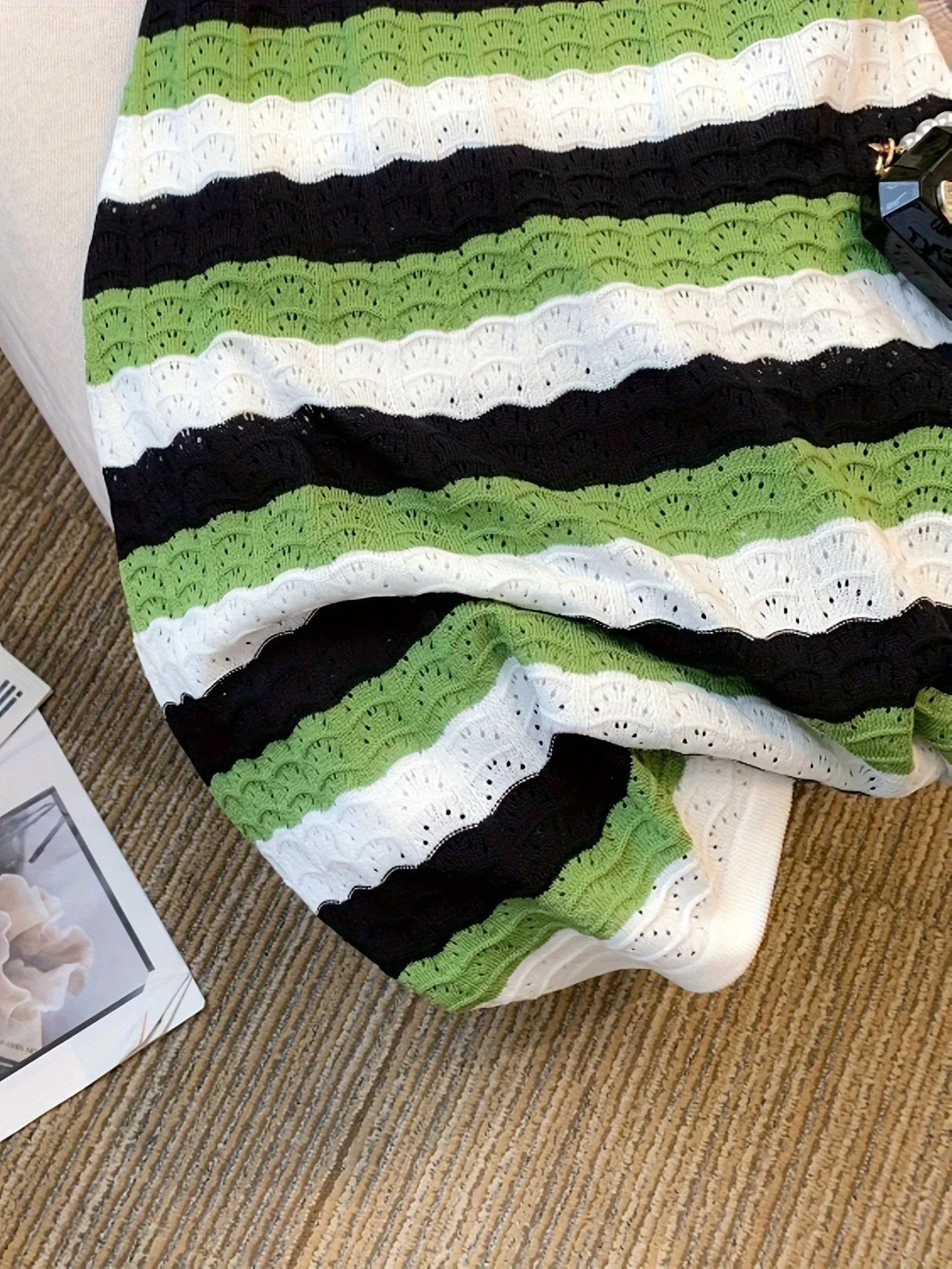 2024 Colorful Striped Crew Collar Dress Fashion Short Sleeve Pocket Hip Mini Knitted SpringSummer Womens Wear 250227Z