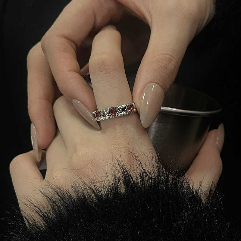 Couple Rings Red Diamond Heart Zircon Open Ring Simple Stacking Set with High Quality and Personalized Finger Ring for Women H25303