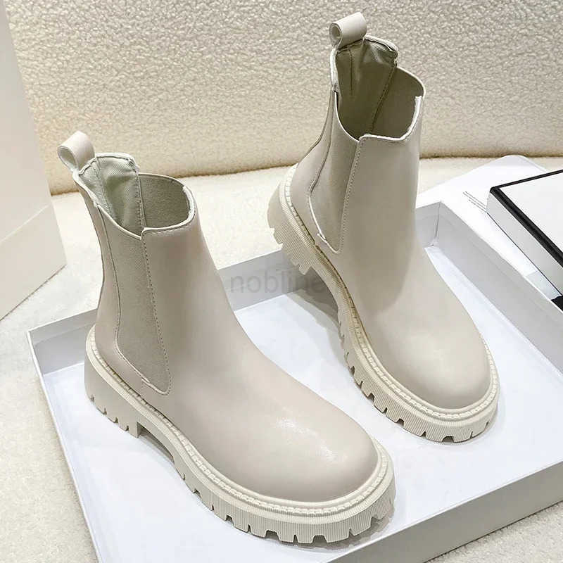 2024 boots new thick-soled wens winter shoes for wen autumn fion thick-soled short boots for wen Z250304