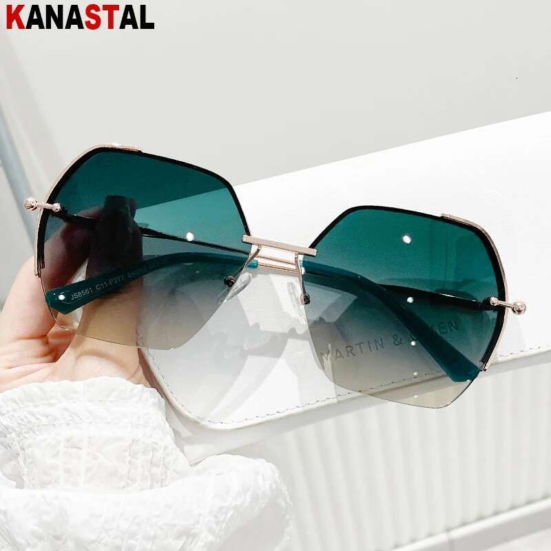 New Sunglasses Women UV400 Nylon Sun Glasses Men Metal Eyeglasses Frame Sunscreen Beach Party Travel Anti Glare Shade Eyewear