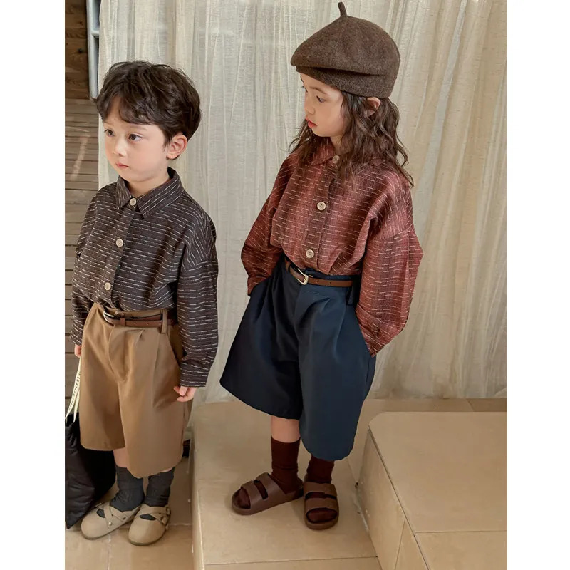 Childrens shorts solid color fashionable childrens boys summer formal close-up baby girl pants cute children 1 to 8 years old 250304