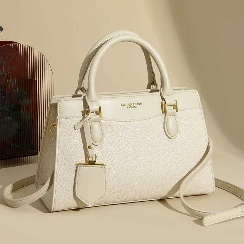Fashion brand handbag shoulder cross body bag 2024 new luxury leather handbag female designer messenger bag Z250303