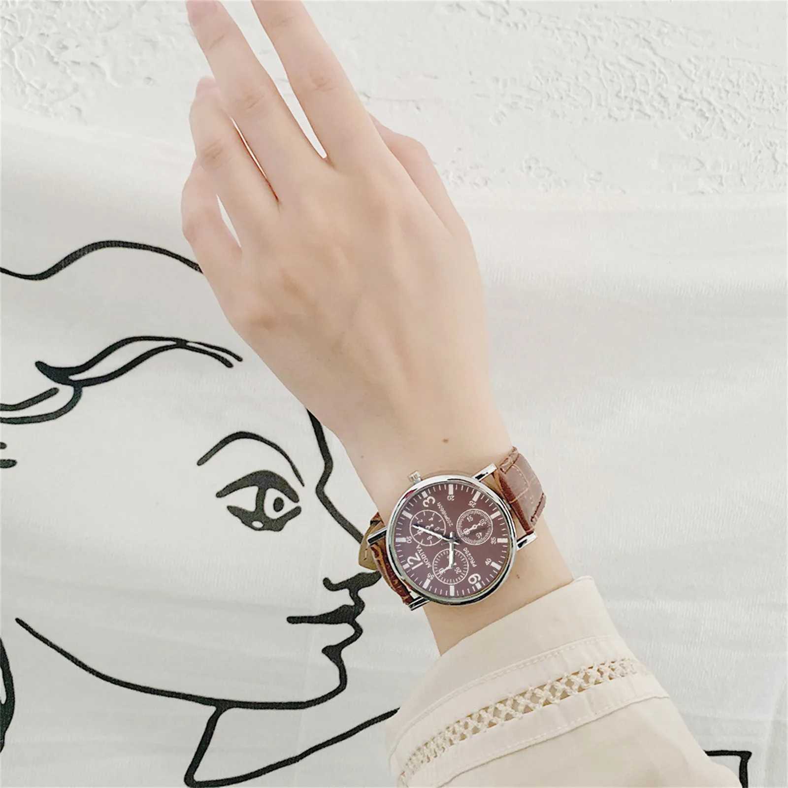 Mens Fashion Sports Mens Stainless Steel Case with Quartz Simulated Wrist Busin es Relojes Electr NicosXJ250304
