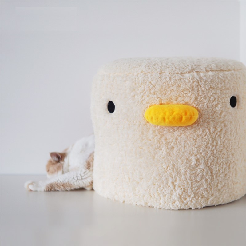 Small Chicken Bucket Closed Plush Nest for Winter Warmth and All Seasons Universal Removable and Washable Pet Nest Dog Bed