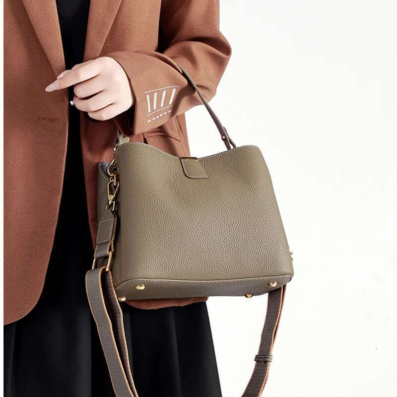 Cowhide Genuine Leather Bucket Small Shoulder Crossbody For Women Designer Wide Strap Tote Ladies Handbags
