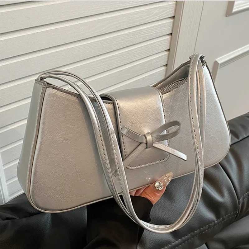 Red PU Leather Women Underarm Bag 2024 Spring Trendy Soft Handle Lady Commuter Handbags High-Grade Small Shoulder Bag Z250303