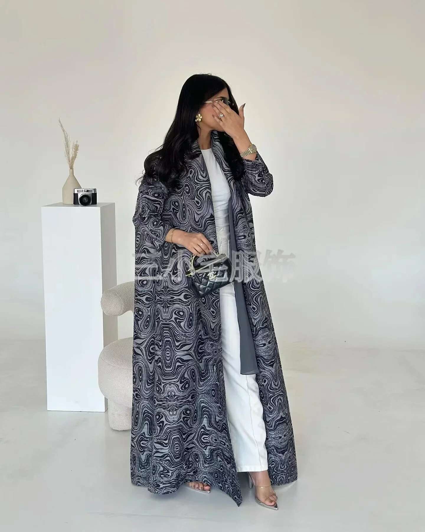 YUDX Miyake Pleated Print Foldable Collar Women's Long Sleeve Robe 2024 New Winter Original Design Fashion Cardigan Coat