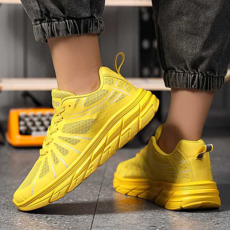 Summer Marathon Running Tennis Mens w Sneakers Mesh Breathable Sneakers Men Plus Size 47 Light Casual Walking Shoes Men Z250411