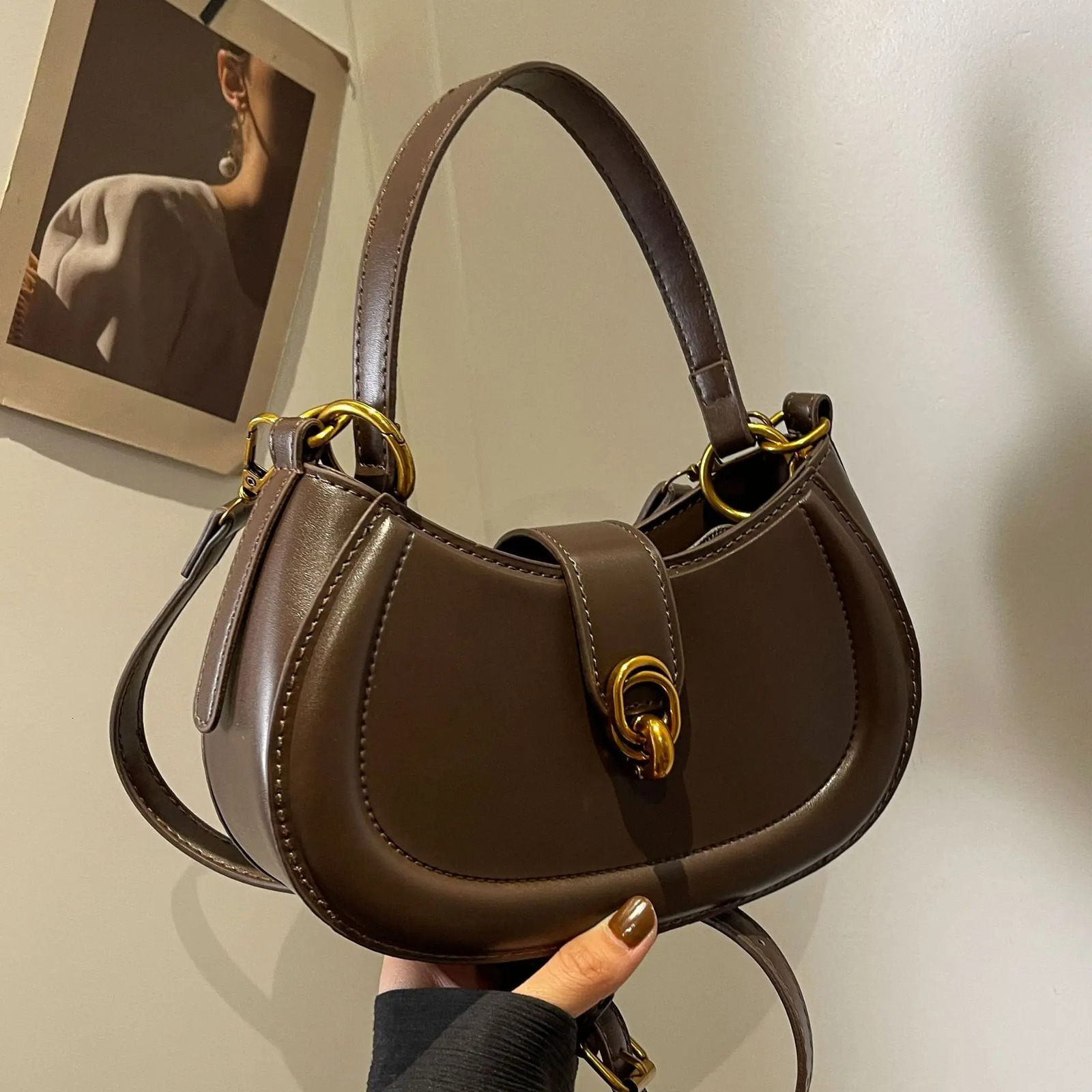 Retro PU Crossbody Bag Womens Exquisite Lock Button Zipper Underarm Bag Fashionable Commuting Versatile Ladies Handbag 250303