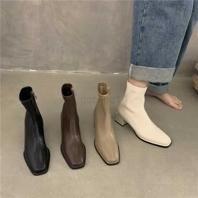 2024 Autumn Winter Fion Design Heel Ankle Boot Square Toe Zipper Ladies Casual Boots Shoes Soft Leather Short Boot Z250304