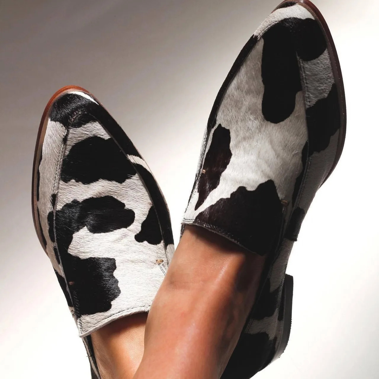 Pointed Toe Casual Flat Loafers Women Shoes Black Cow Pattern Shallow Single 250303