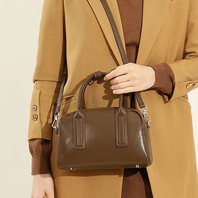 Cowhide Genuine Leather Boston Small Shoulder Bags For Women Trend Designer Crossbody Purses Tote Ladies Handbags
