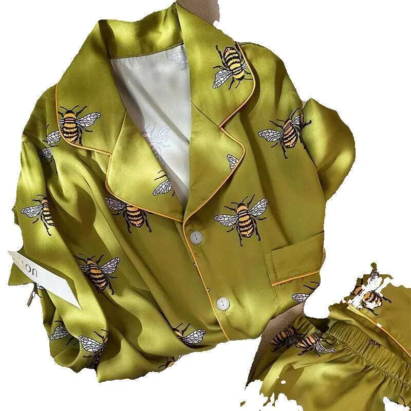 Elegant 2-Piece Bee Print Pama Set - Faux Silk Satin Sleepwear In Pink