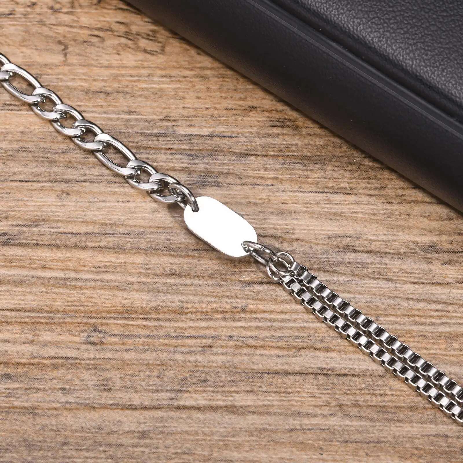 Vnox A-Z Initial Bracelets Men Women, Never Fade Figaro Chain, Double Layered Box k Chain Bracelets, Name Gift for Him