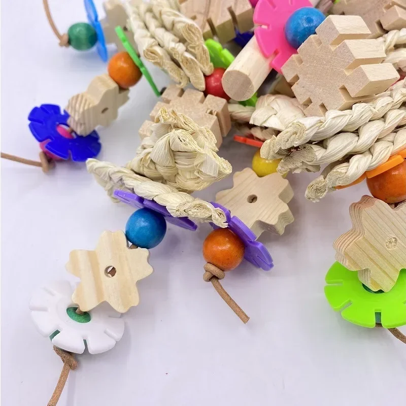 Parrot Nibbling Toy Bird Supplies, Corn Wood Creative Hanging Pieces, Plastic Flower Pieces, Large Parrot Bird Toys
