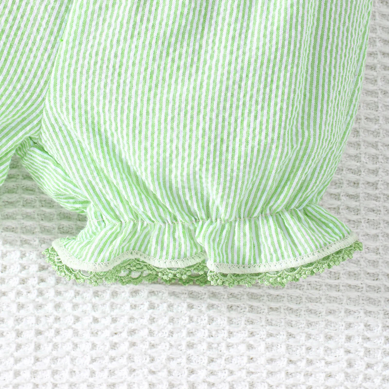 Summer Cute Baby Girl Clothing Set 0-2Y Watermelon Embroidered Pocket Flying Sleeve Top and Shorts 2 pieces of toddler clothing 250304