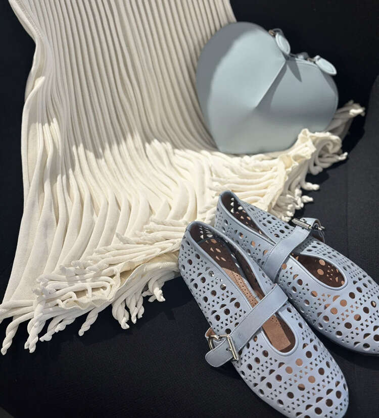 Cowhide Edition~Spring/Summer Genuine Shallow Mouth One Word Buckle with Hollow Round Head Flat Bottom Single for Women Ballet Boats Leather Shoes