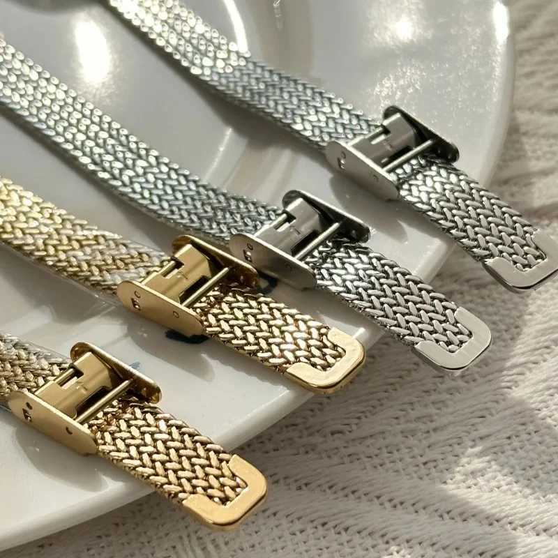 New Brand Quartz for Women Luxury Gift Oval Dial Rhinestone Adjustable Stainl Steel Str Wristlets WholesaleXJ250304