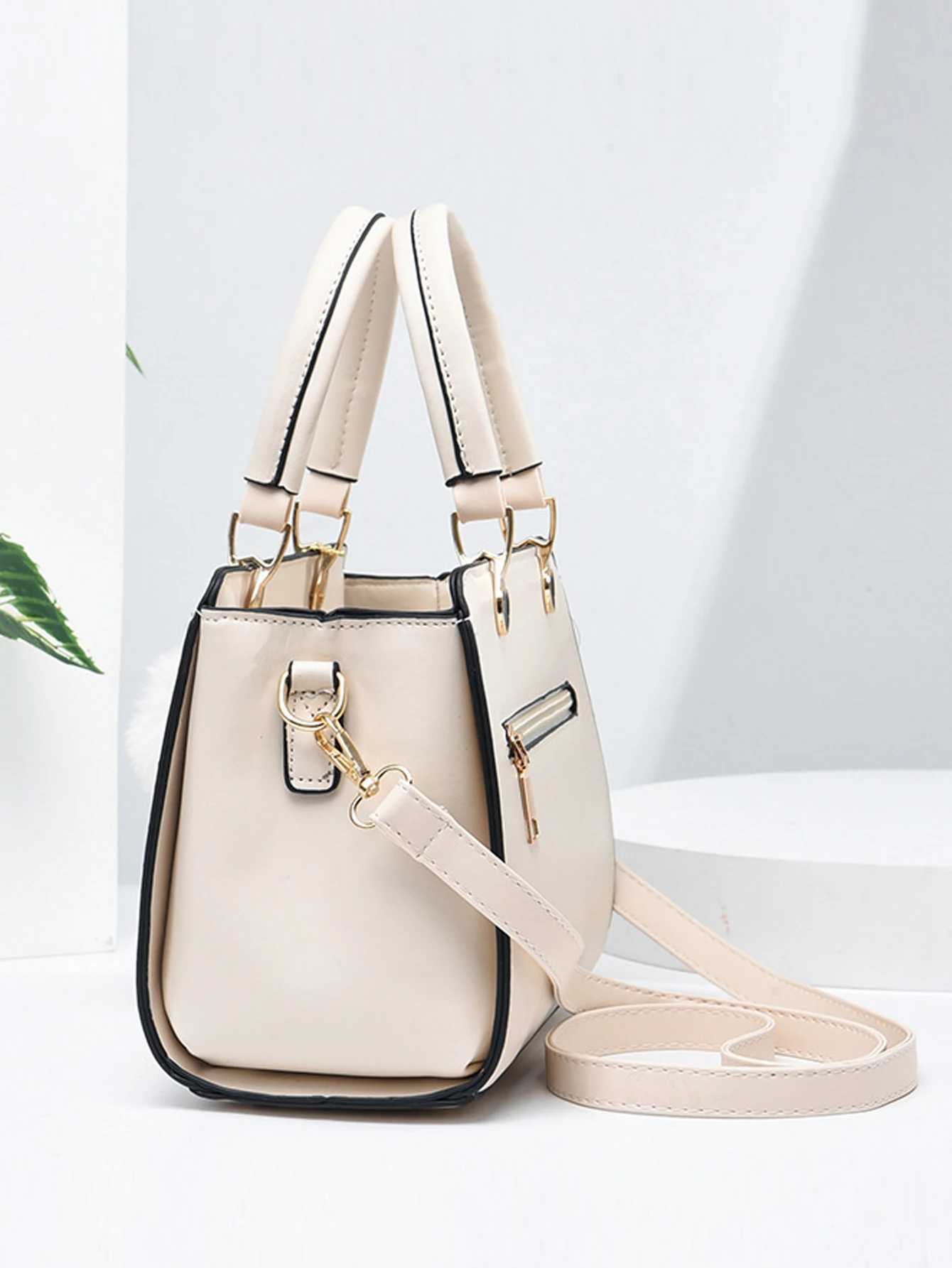 Pure color simple fashion atmospheric womens handbag the temperament of the high-grade all-in-one travel single shoulder cross Z250303