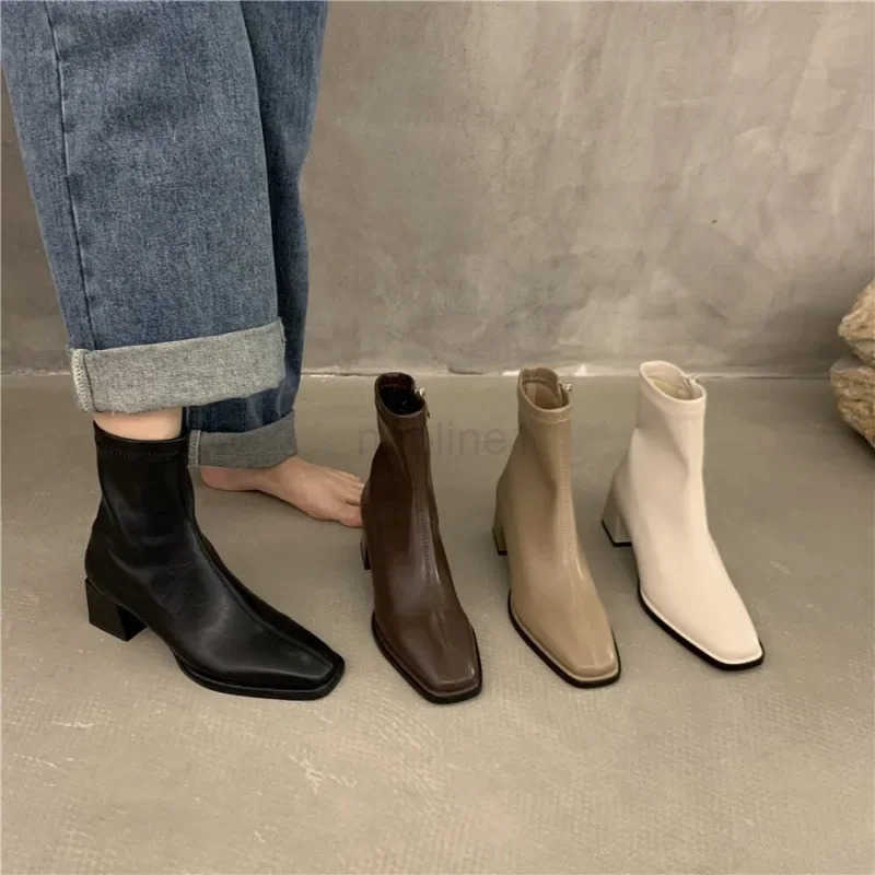 2024 Autumn Winter Fion Design Heel Ankle Boot Square Toe Zipper Ladies Casual Boots Shoes Soft Leather Short Boot Z250304