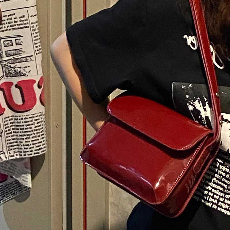 Patent Leather Shoulder Bag For Women Luxury Flap Crossbody Bag Solid Color Underarm Bag Red Crossbody Bag Lady Handbag Z250303