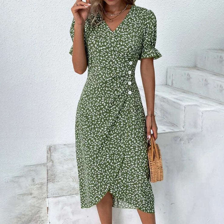 A large number of hot selg summer styles, geometric collage bubble sleeves, irregular hem dresses, 2025 new casual and versatile fashionable clothing