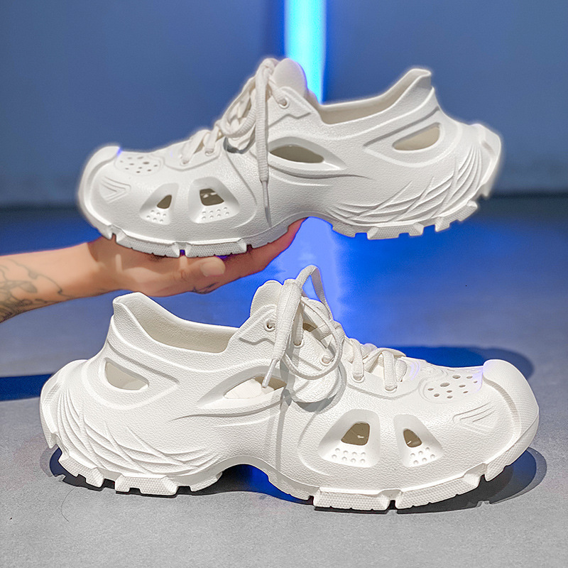 Cave men's sandals, oversized outdoor sports, summer new styles, women's couple water shoes, trendy shoes designer sandals