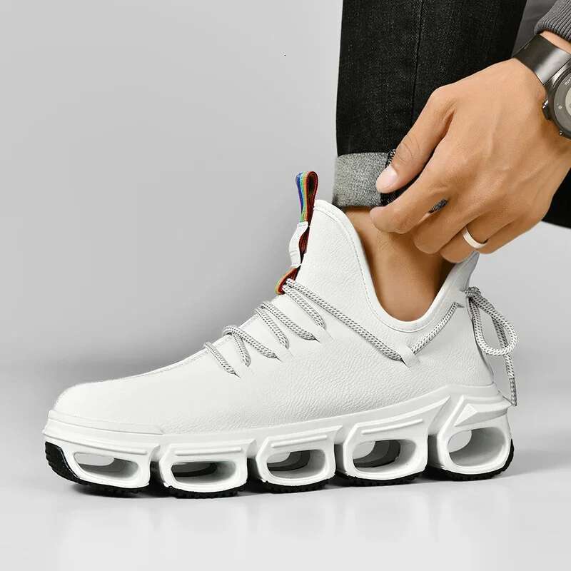 men boots 2025 New Slippers Warm Shoes Waterproof Non-Slip Plush Male tenis shoes Boots Men Sneakers Winter