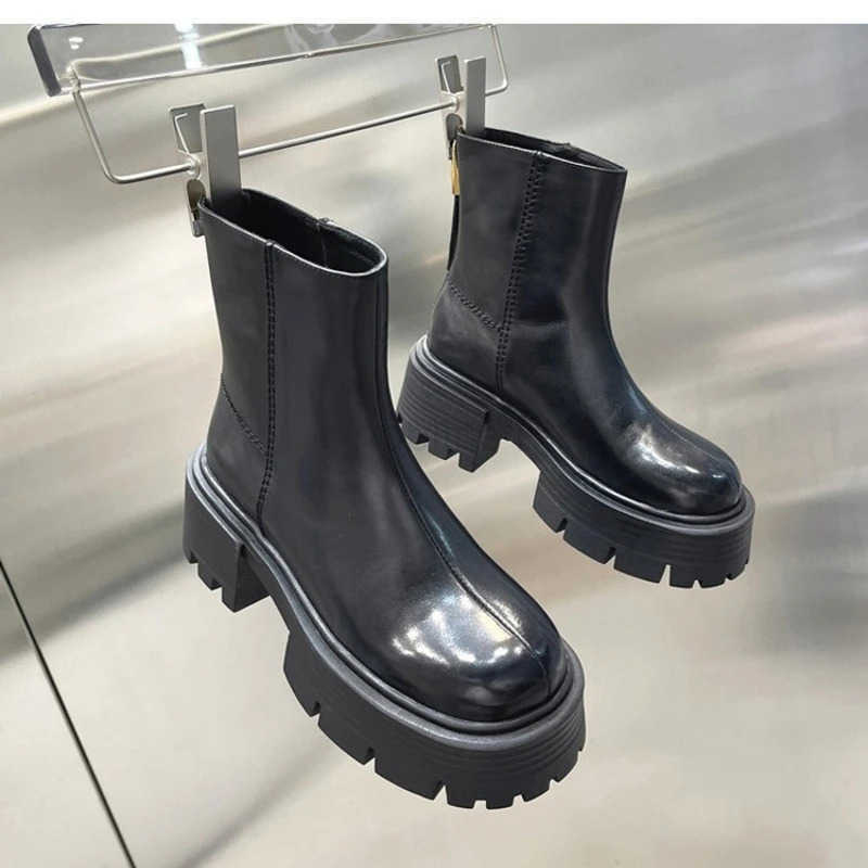 2023 Autumn/Winter New Casual Korean Edition Thick Sole Thick Heel Short Tube Fion High Heel Leather Boots Z250304