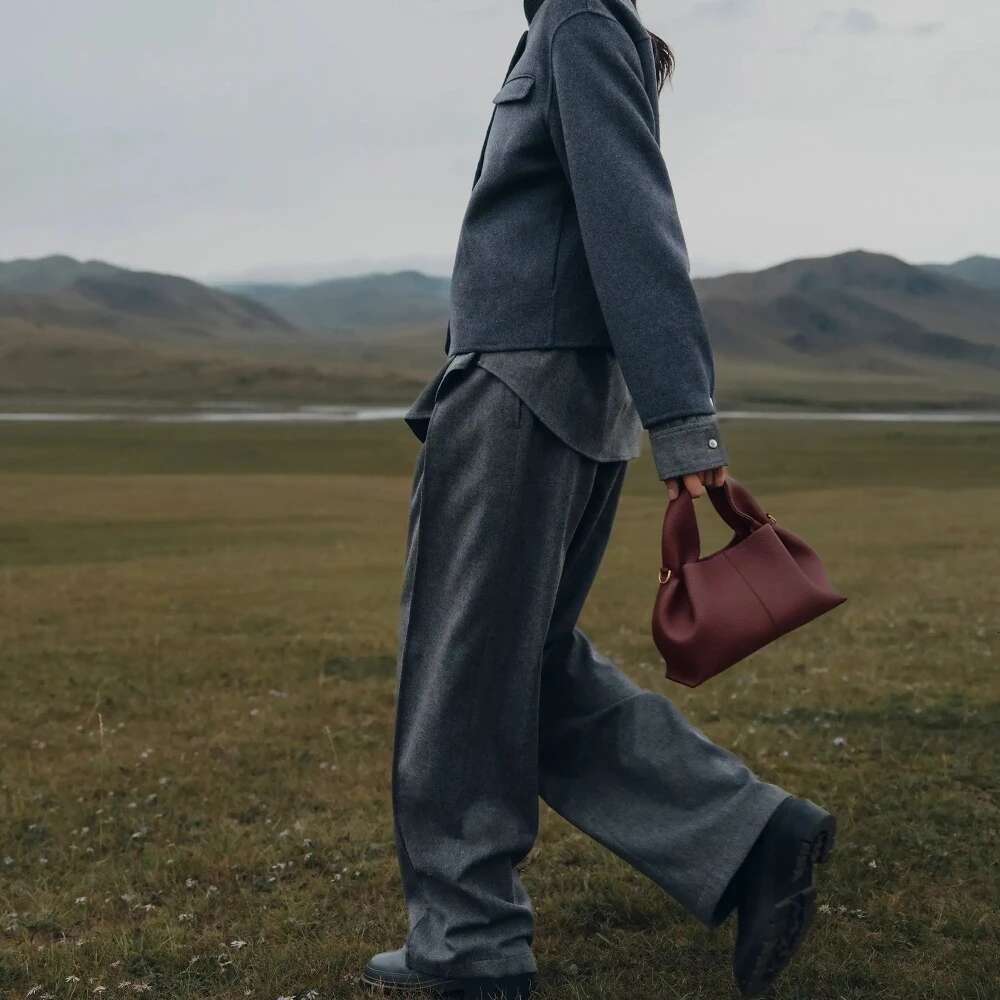 2025 New Women's Shoulder High Quality Lychee Pattern Leather Cloud Bag Designer Fashion Handbag