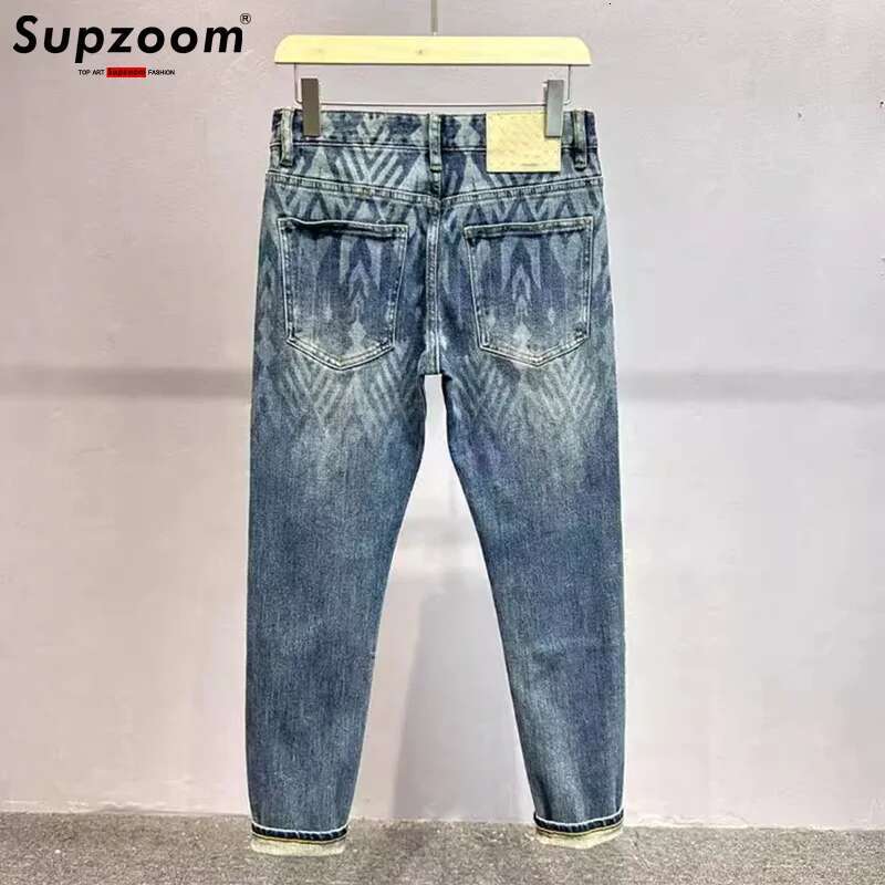Supzoom New Arrival Hot Sale Top Fashion Autumn Zipper Fly Stonewashed Casual Patchwork Cargo Denim Pockets Cotton Jeans Men