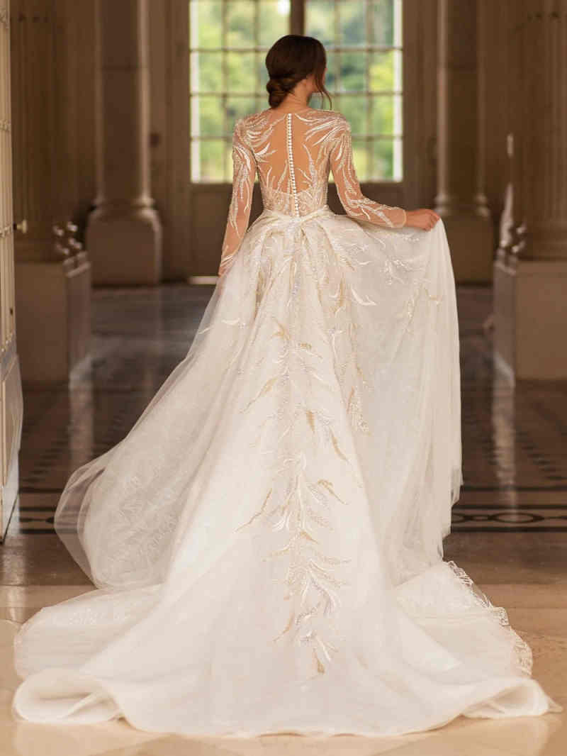 Crystal Brilliant A Line Wedding Dresses Full Sleeve Lace Appliques Beads Lace With Bling Sequins Bridal Gowns Special Occasion Sweep Train Vestido de