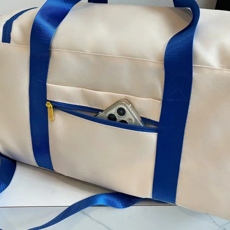 Casual Large Capacity Short Distance Travel Bag Contrasting Color Sports Bag Nylon Business Travel Crossbody Bag 250303