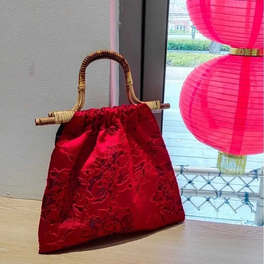 Vintage Classic Red Color Wedding Lace Purses for Women Wood Hand Bag Travel Beach Bags Womens Handbags Bag Bags Z250303