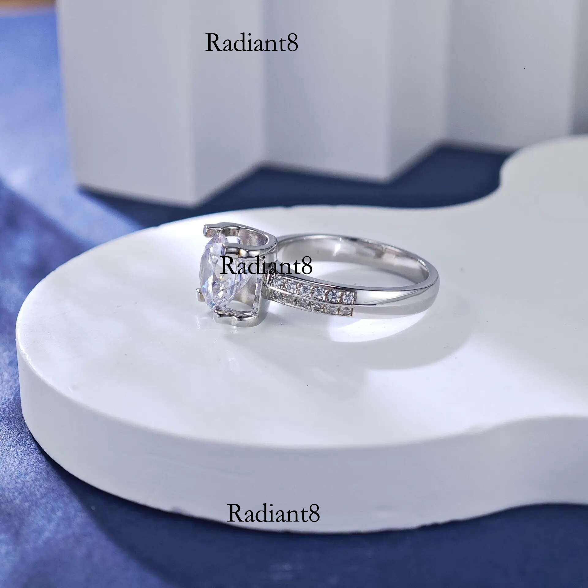 Women's PT950 Platinum 2 Mossanite Dia Ring, Simple Micro-Set Bull Head Design, Gift for Girlfriend.
