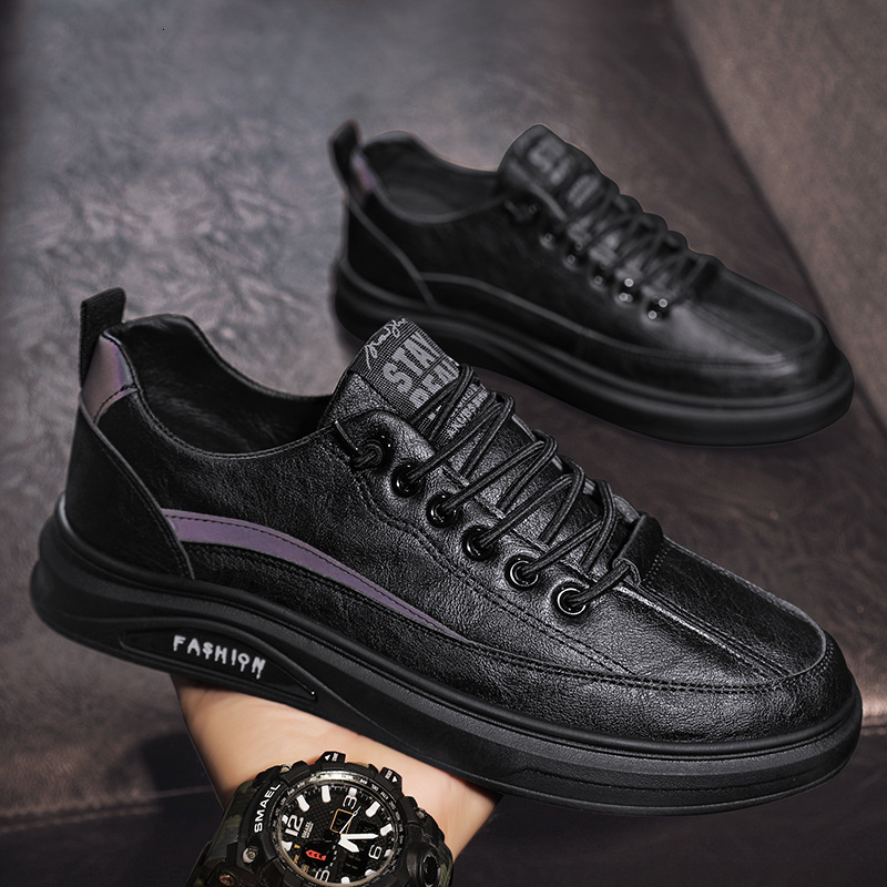 2025 New High Quality Outdoor Waterproof Leather Surface Youth Board Shoes Male Designer Multi Functional Leisure Sports Fashion Shoes Male Board Shoe