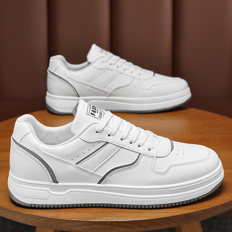2025 Designer s New Breathable White Shoes For Outdoor Sports Fashionable And Multifunctional Thick Soled Casual Men s Minimalist Board Shoes