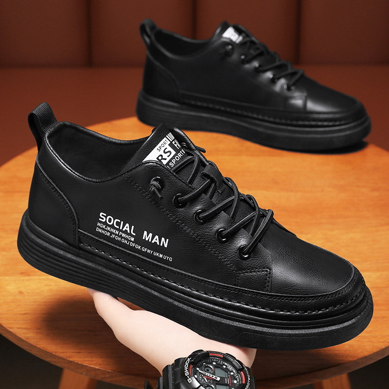 Summer 2025 Designer s New Breathable And Lightweight White Shoes For Men, Multifunctional Leather Anti Slip And Waterproof Casual Board Shoes